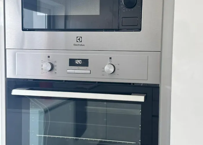 Homestay Ks Airport Lisbon